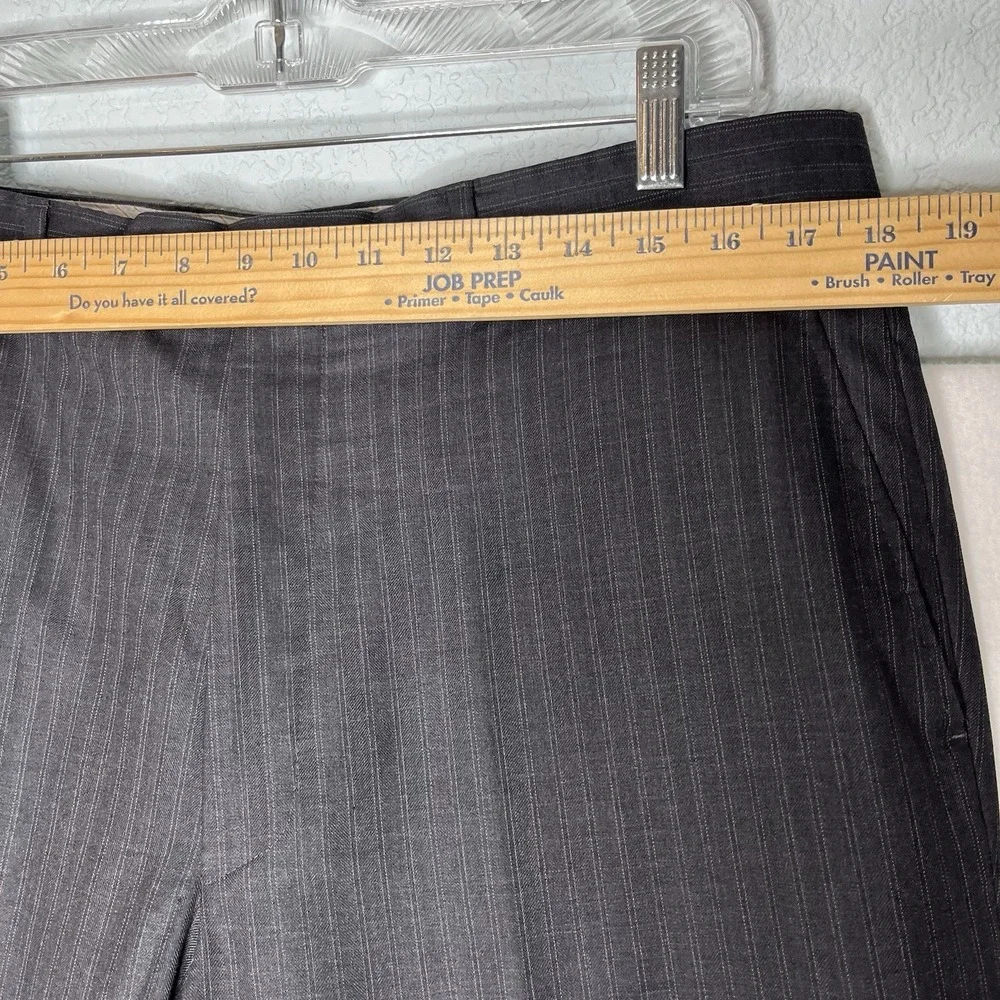 Caracciolo Mens 36x30 Dress Pants Charcoal Pinstripe Merino Wool Made in Italy